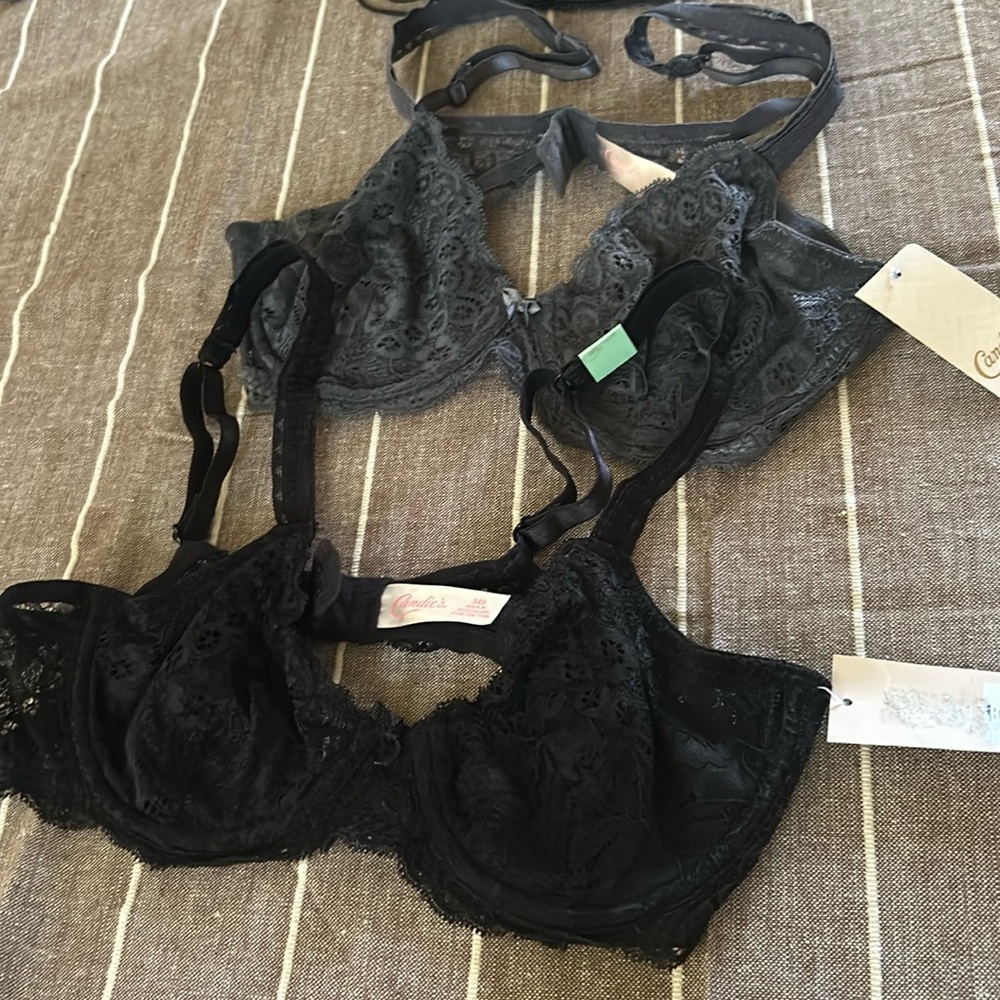 Two candies lace bras